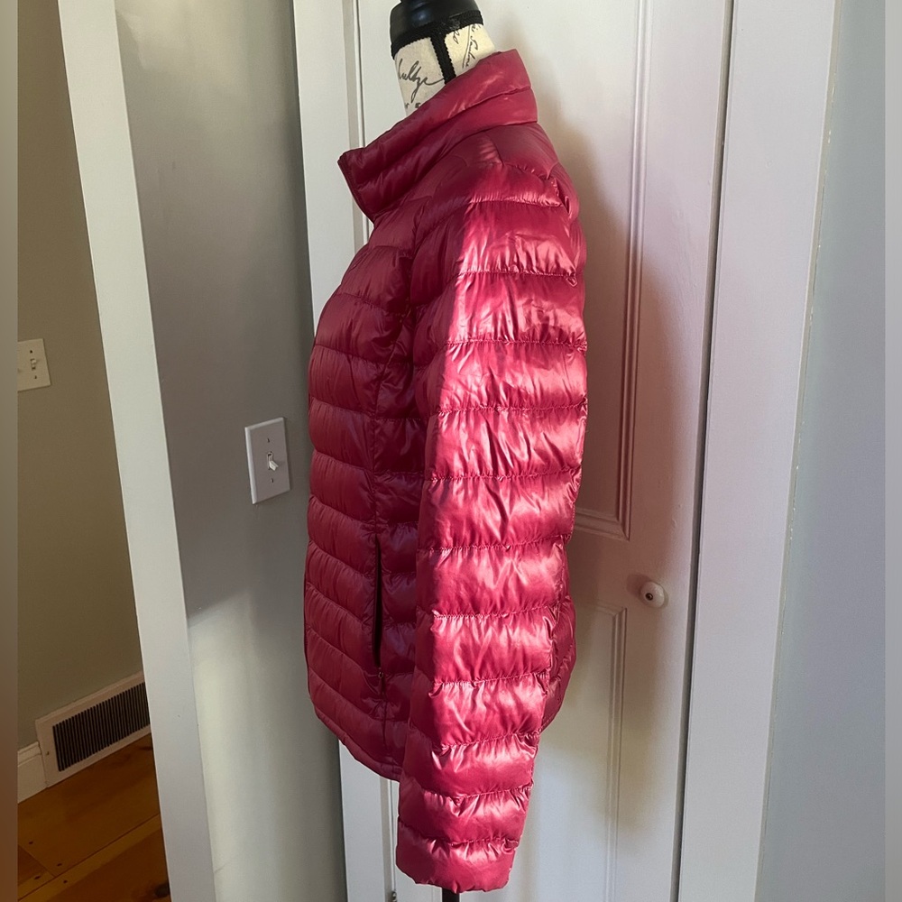 Ultra Light Down Burgundy Puffer Jacket by Uniqlo. Women’s Size: Medium. - Picture 3 of 7